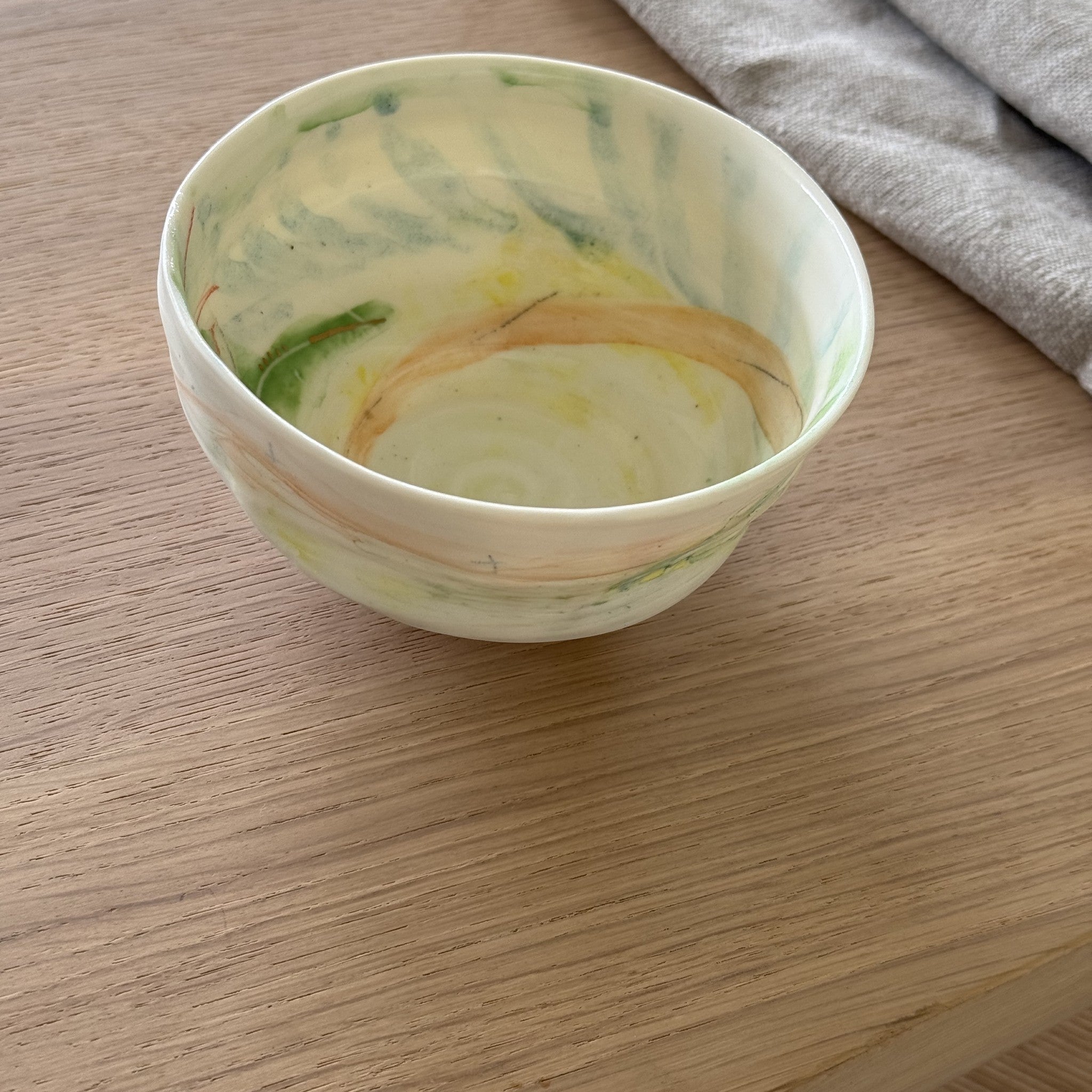Unique Porcelain Bowl (Ref. 001.210204.017)