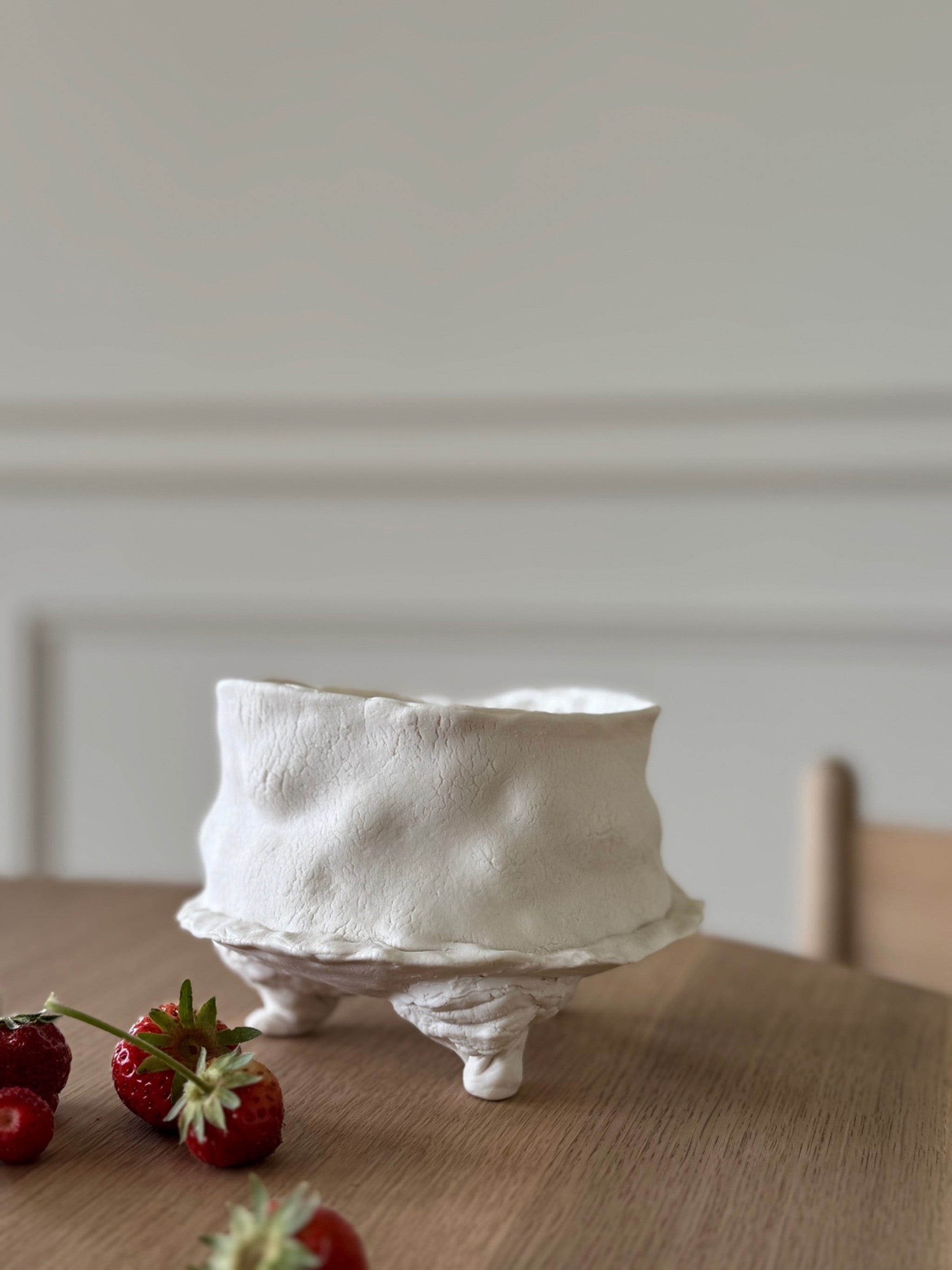 Unique Porcelain Bowl - 002.250322.001