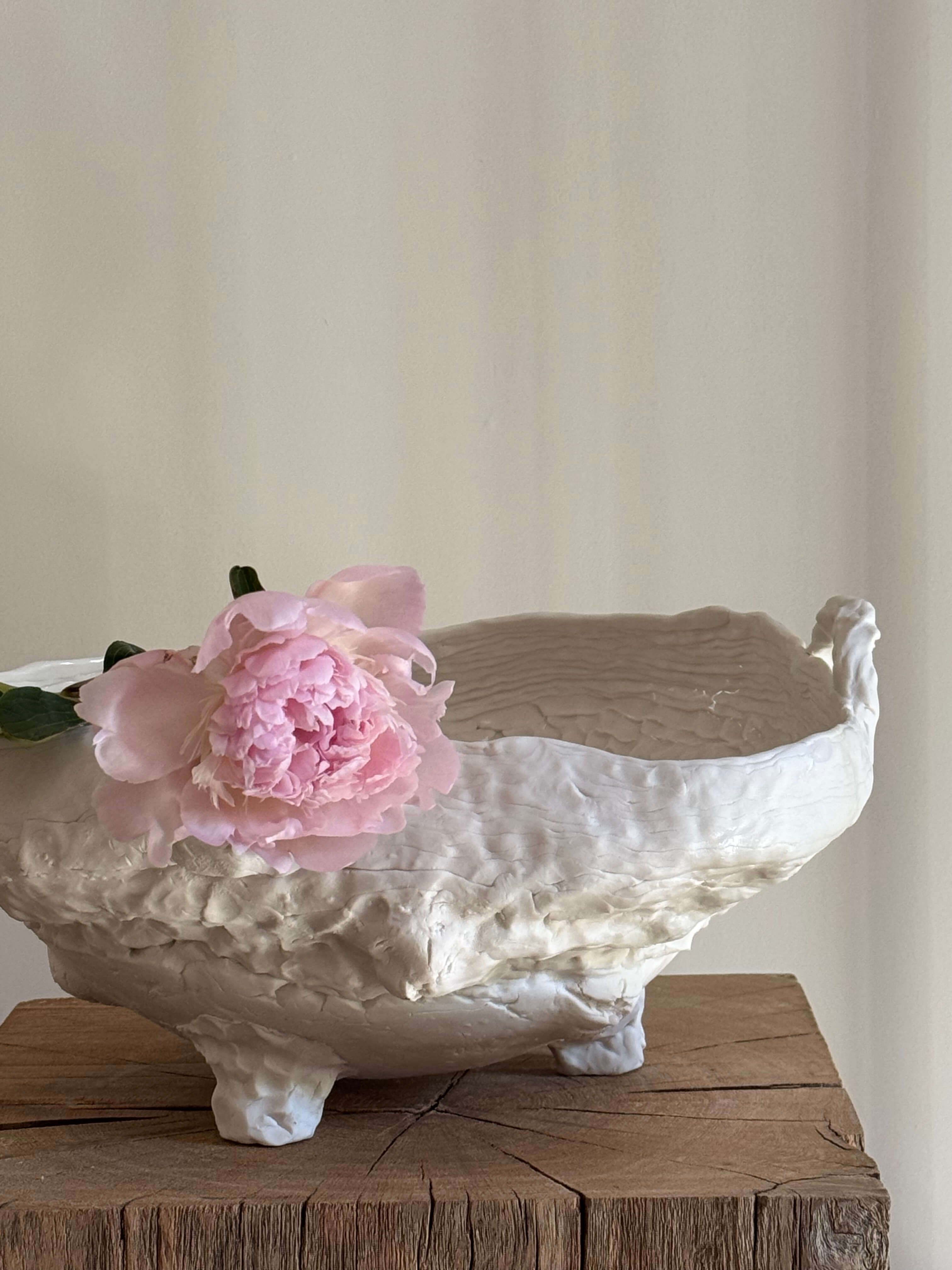 Unique Porcelain Dish - Ref. 002.250322.003