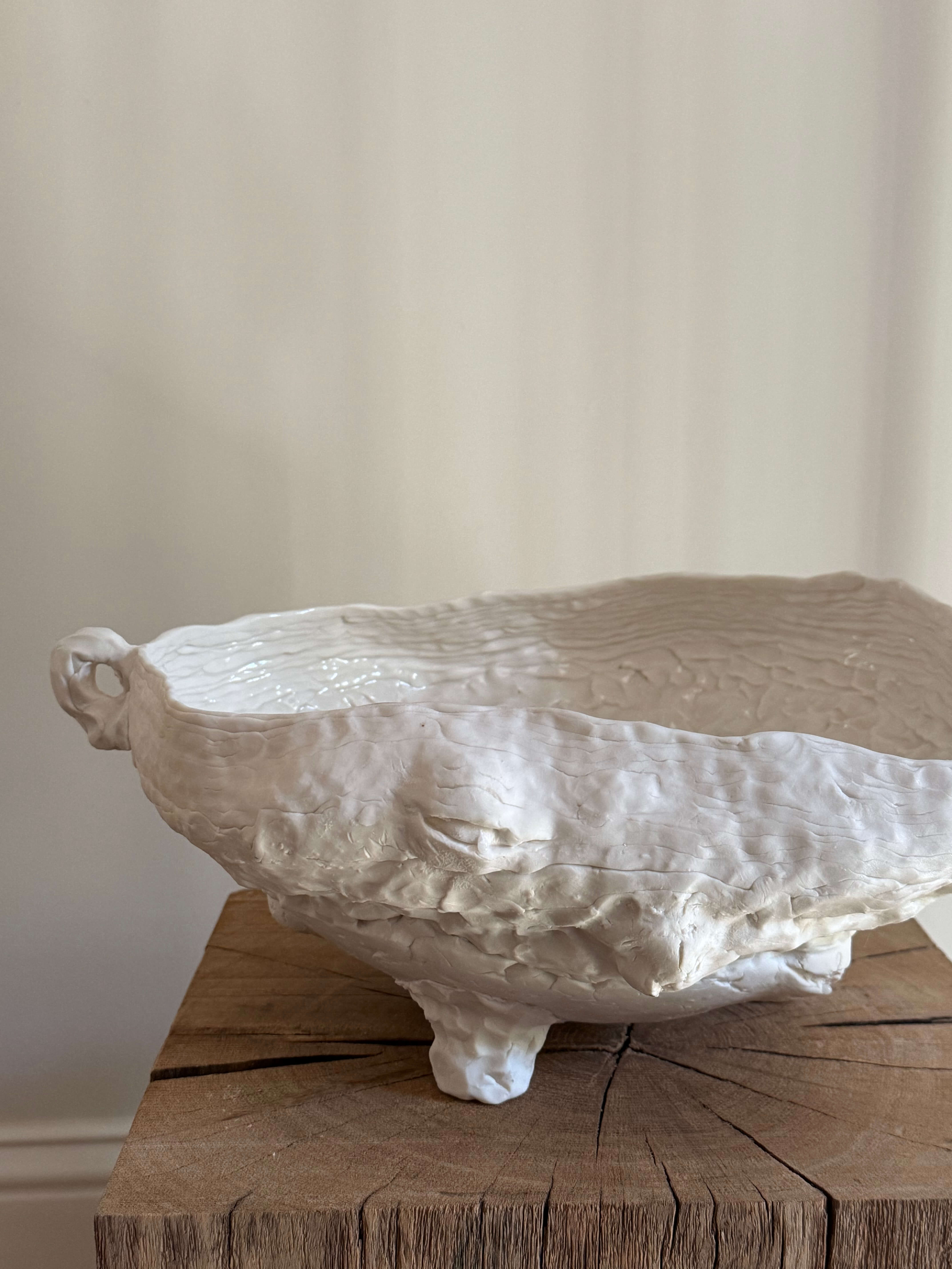 Unique Porcelain Dish - Ref. 002.250322.003