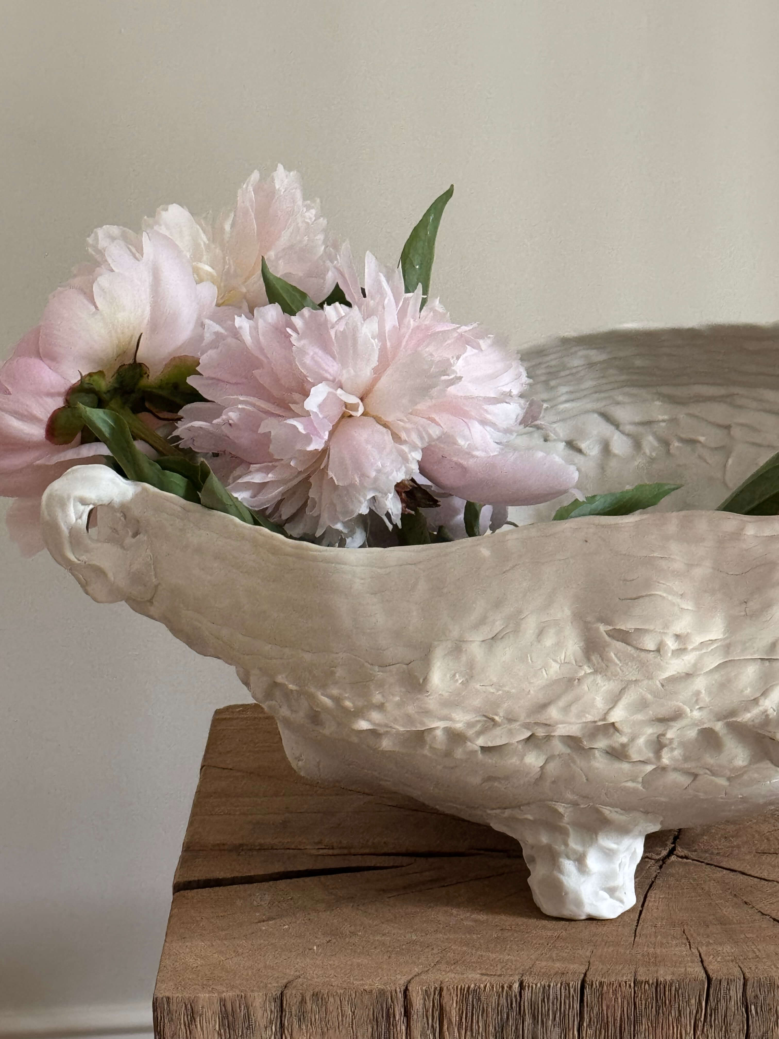 Unique Porcelain Dish - Ref. 002.250322.003