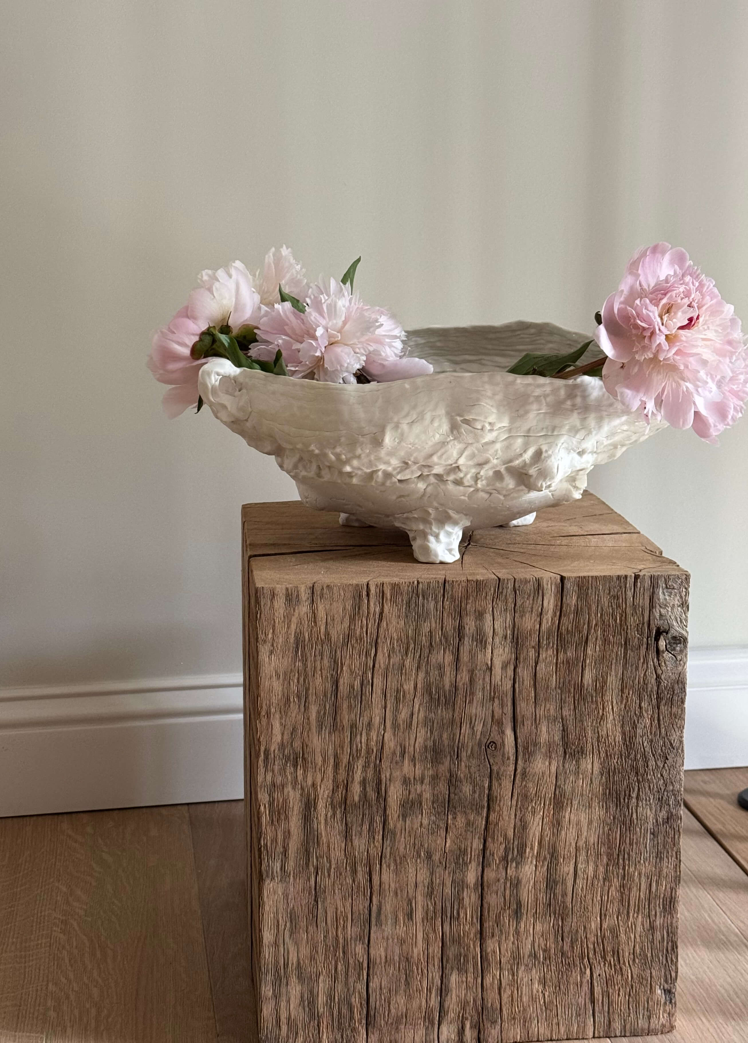 Unique Porcelain Dish - Ref. 002.250322.003