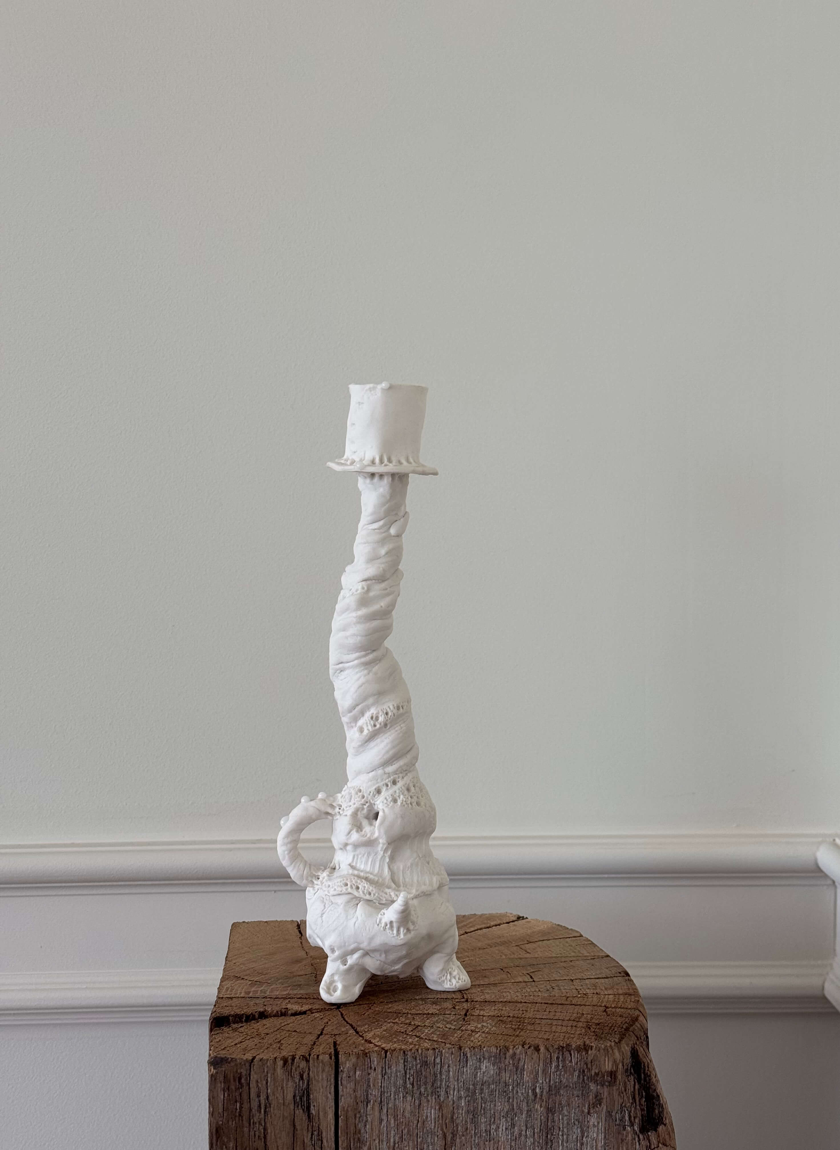 Unique Porcelain Candlestick (Ref. 002.250.320.004)