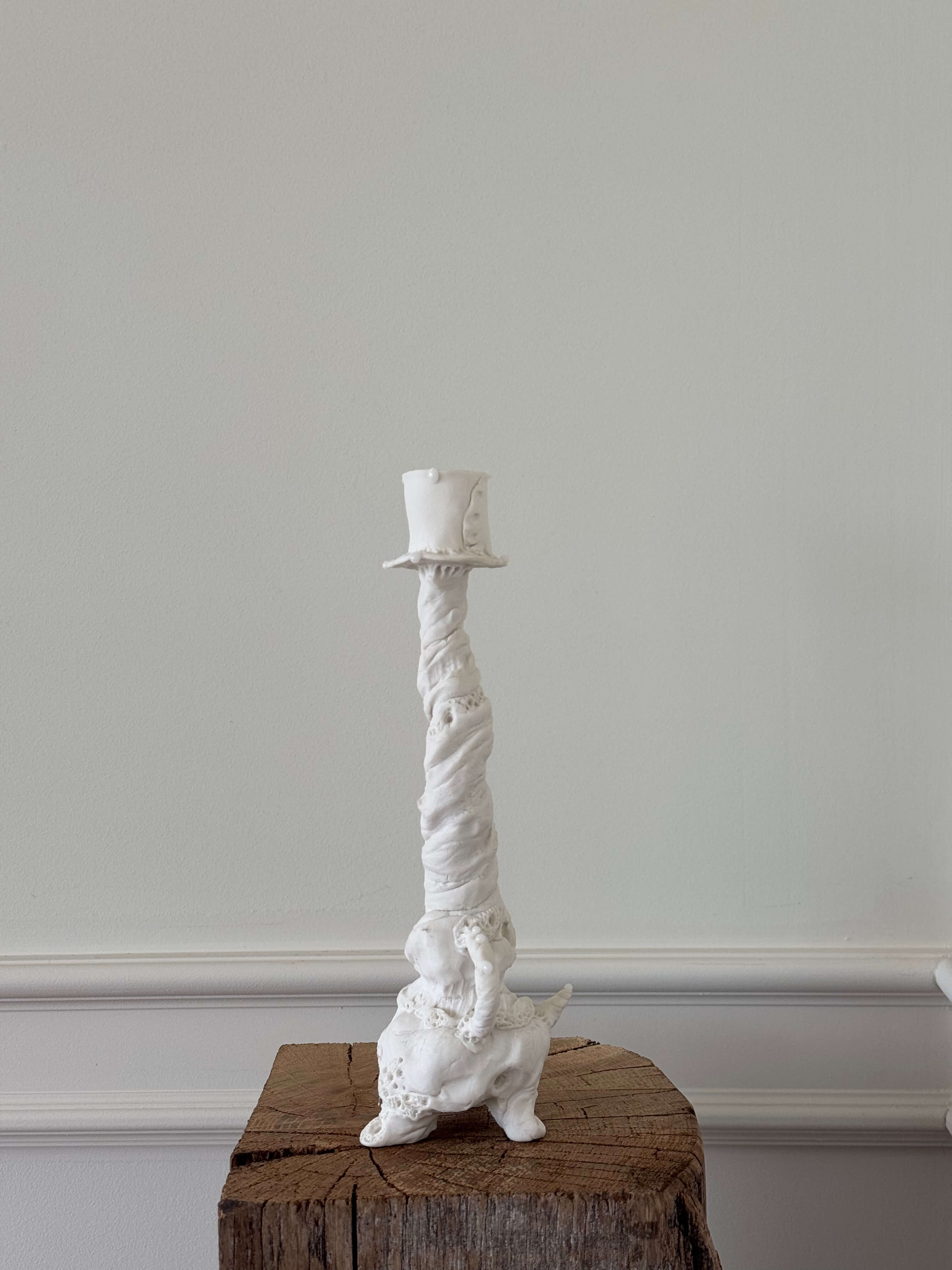 Unique Porcelain Candlestick (Ref. 002.250.320.004)