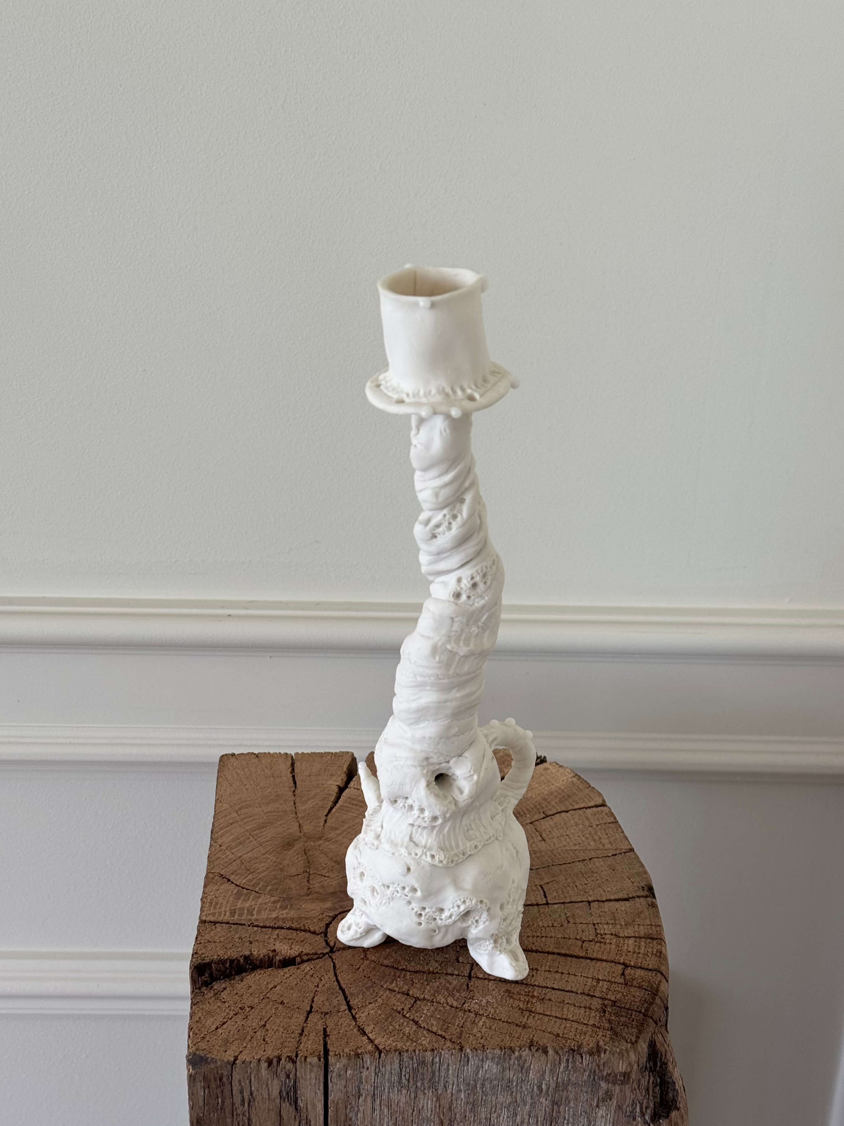 Unique Porcelain Candlestick (Ref. 002.250.320.004)