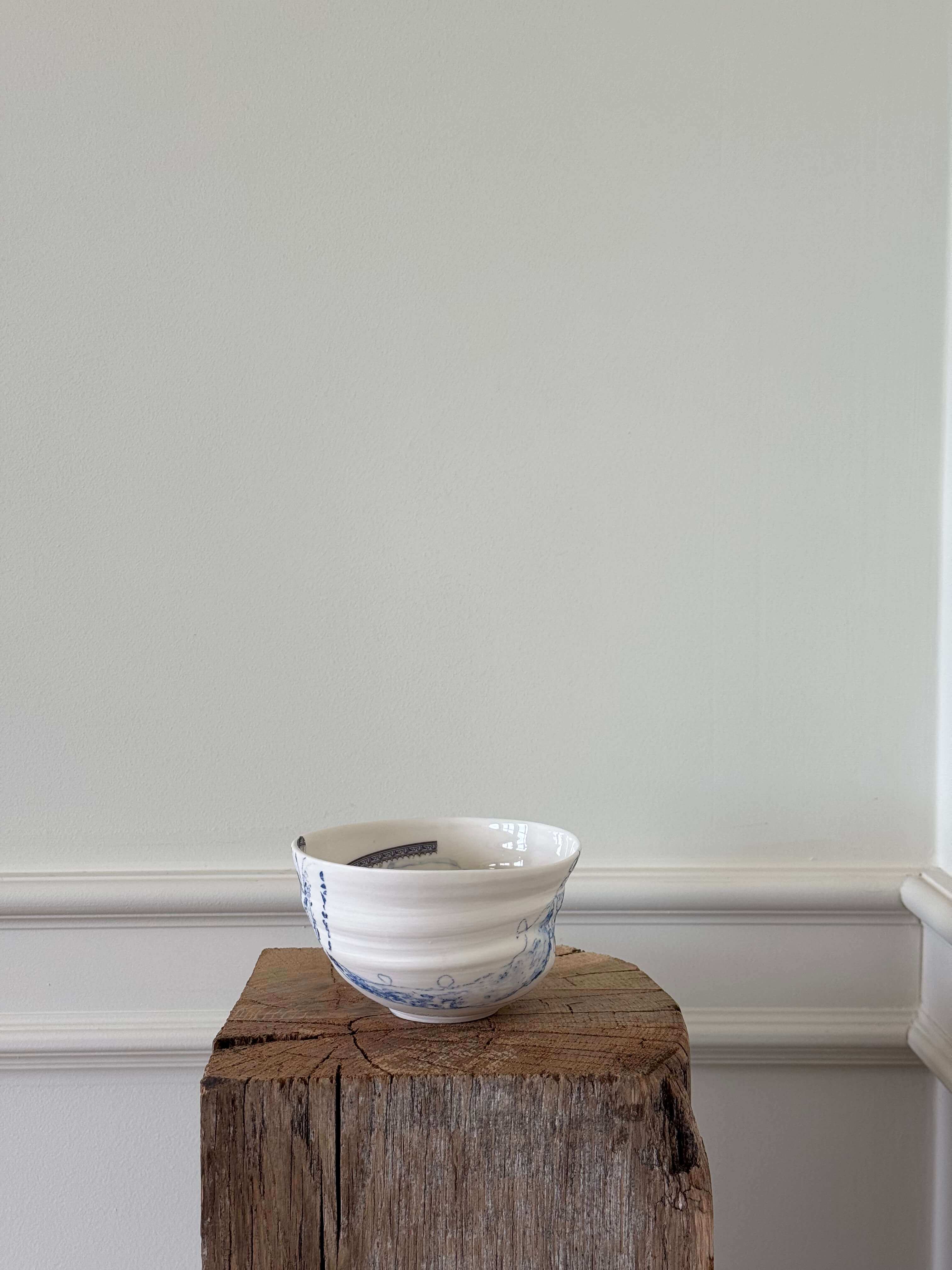 Unique Set of 2 Porcelain Bowls (Ref. 001.210204.007)