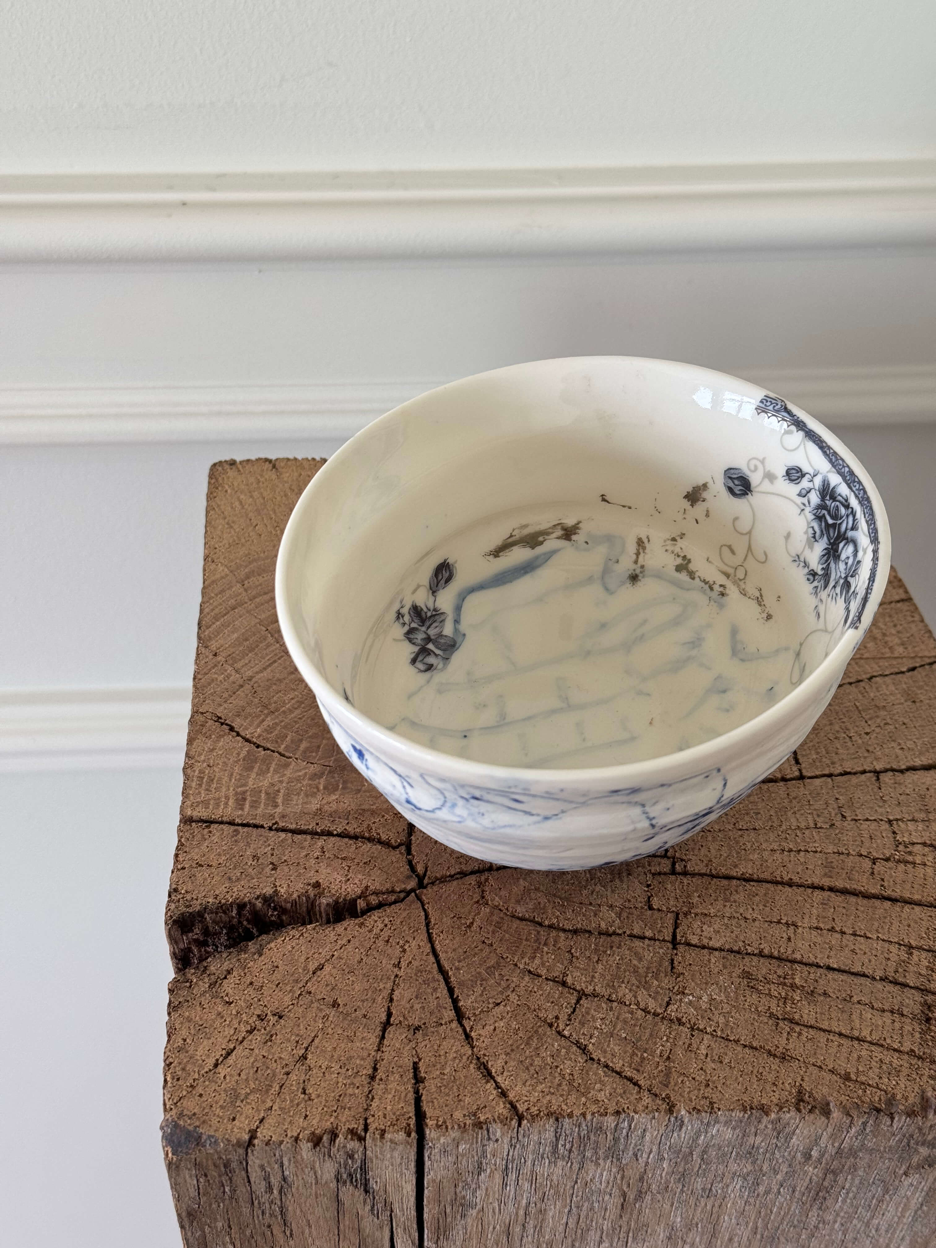 Unique Set of 2 Porcelain Bowls (Ref. 001.210204.007)