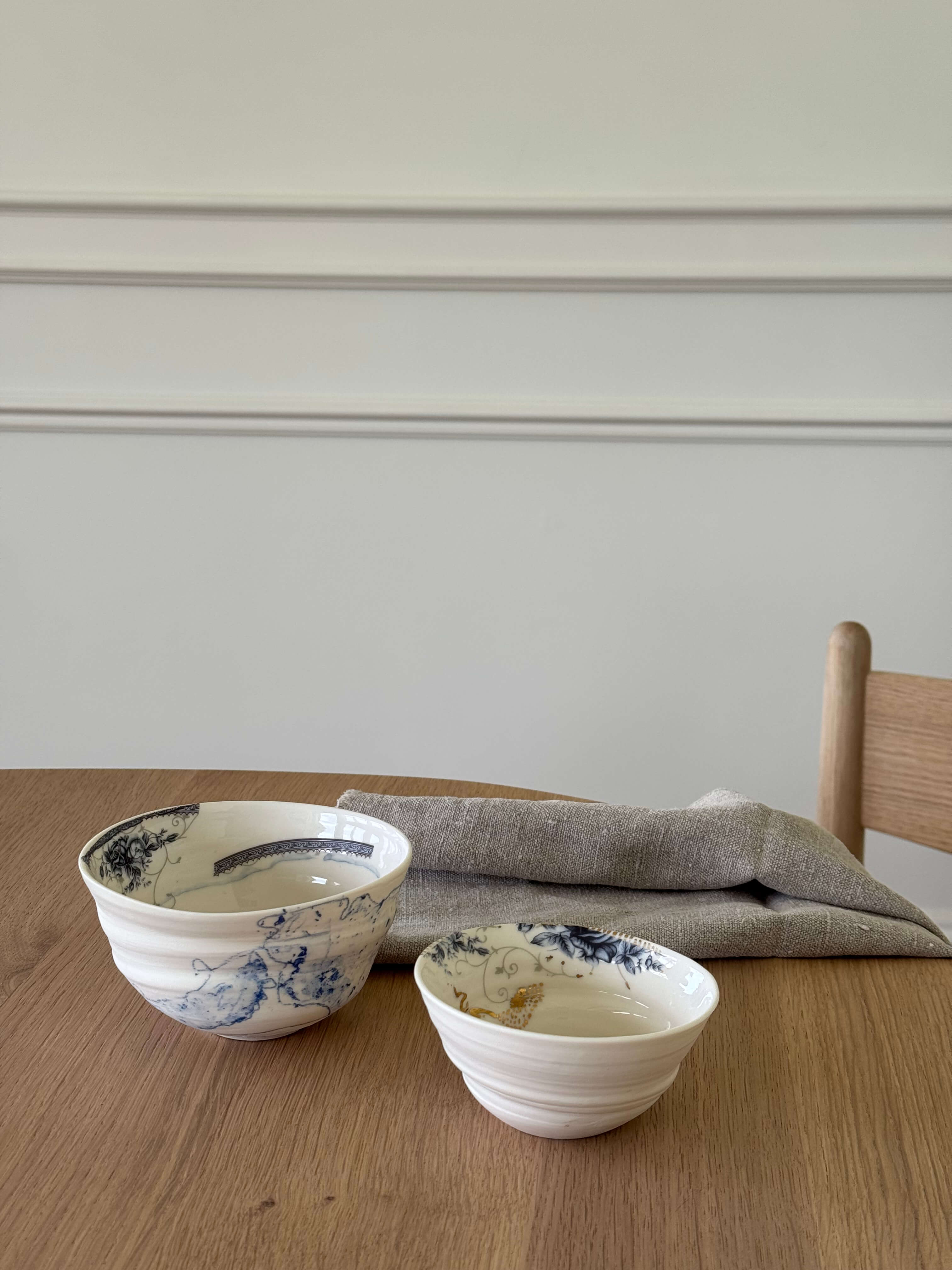 Unique Set of 2 Porcelain Bowls (Ref. 001.210204.007)