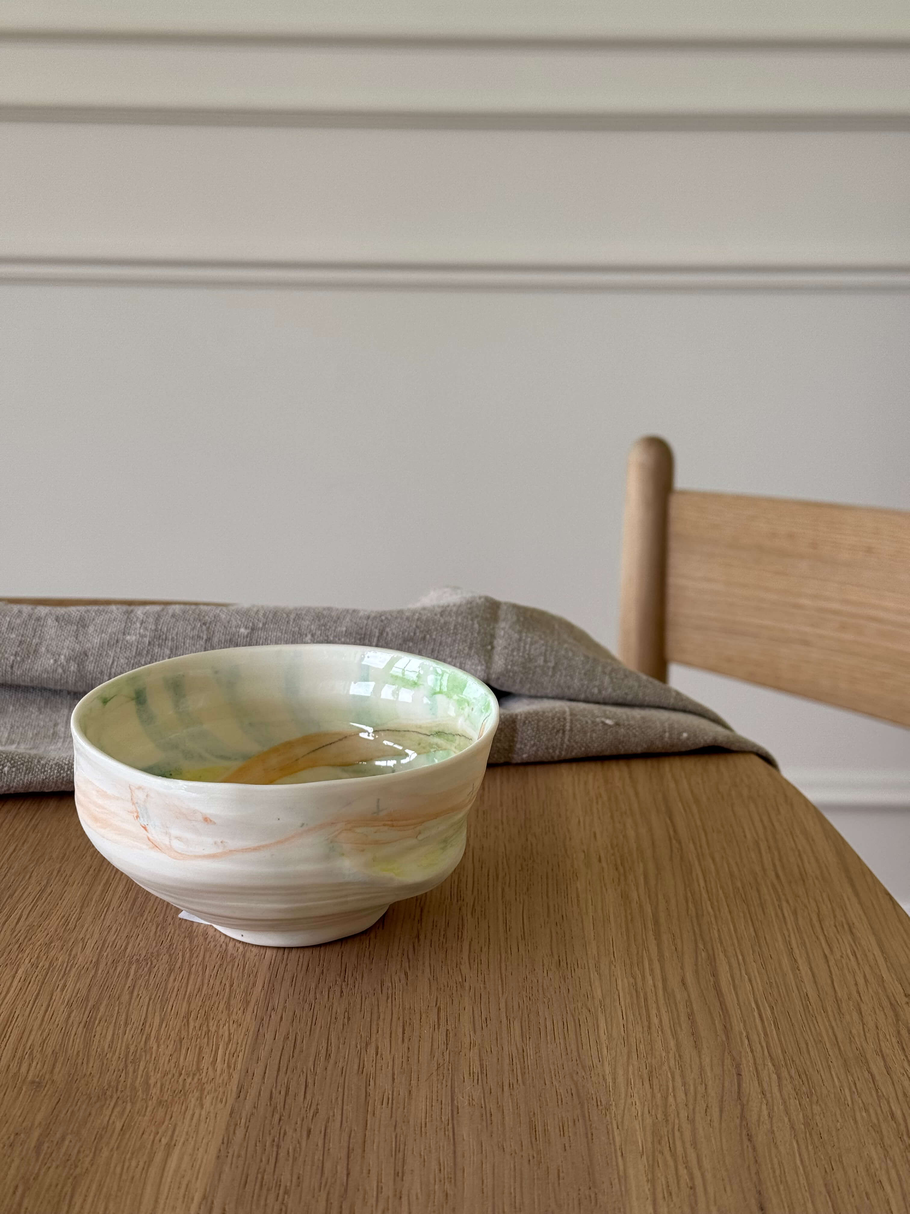 Unique Porcelain Bowl (Ref. 001.210204.017)