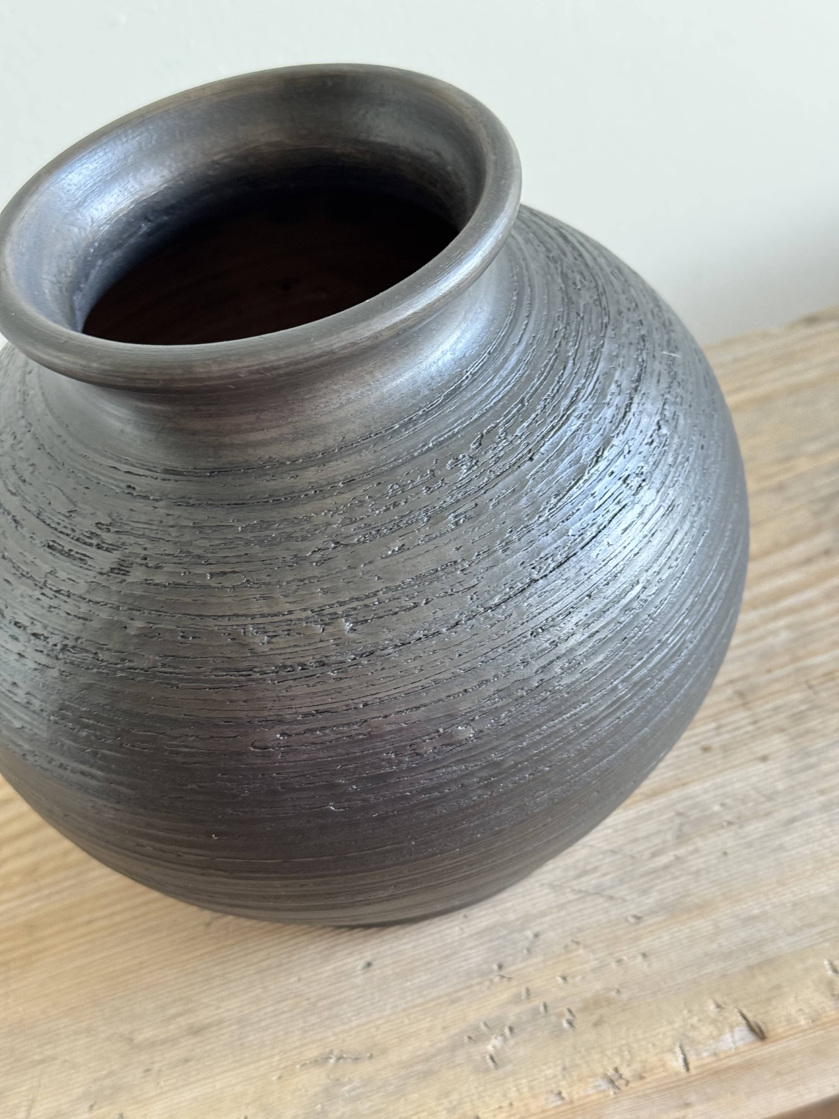 Handmade Black Ceramic Vase 16.